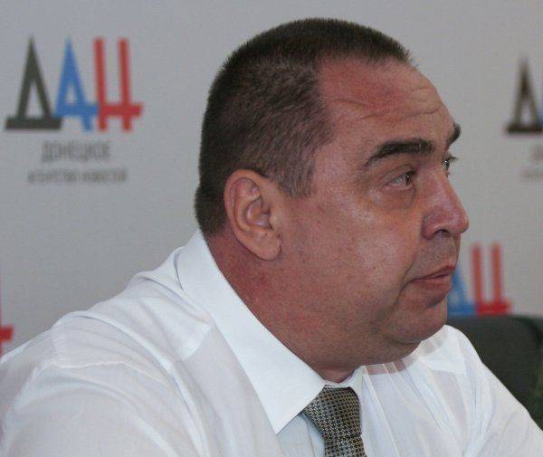 В Луганске взорвали машину главы ЛНР - Плотницкий ранен В Луганске взорвали машину главы ЛНР - Плотницкий ранен