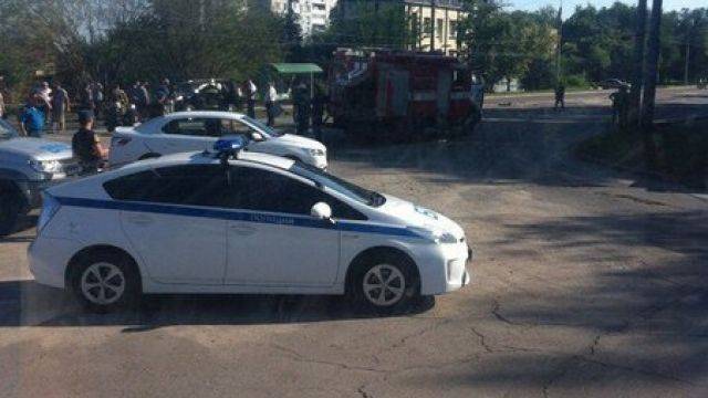 В Луганске взорвали машину главы ЛНР - Плотницкий ранен В Луганске взорвали машину главы ЛНР - Плотницкий ранен