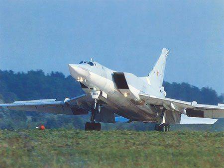 На военной базе в Иране прекрасно разместились российские ВКС На военной базе в Иране прекрасно разместились российские ВКС