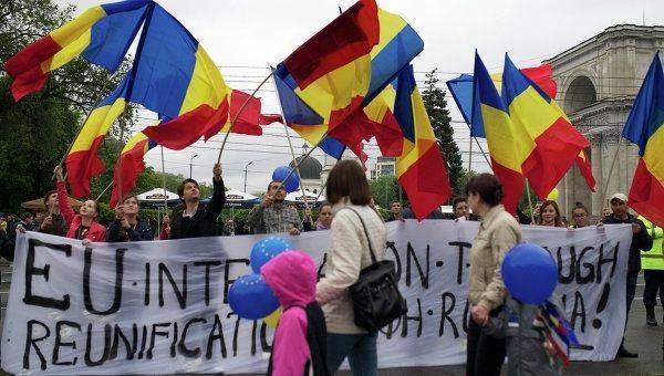 Премьер Молдавии просит США помочь в борьбе со страшной Россией Премьер Молдавии просит США помочь в борьбе со страшной Россией