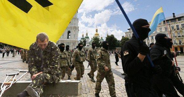 Режим Порошенко может направить искалеченных войной людей в мясорубку «по второму разу» Режим Порошенко может направить искалеченных войной людей в мясорубку «по второму разу»