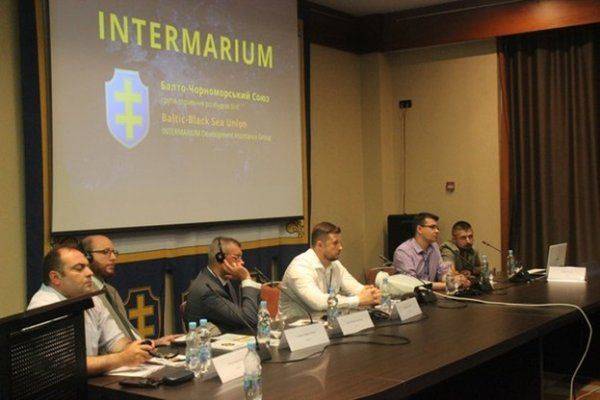 Украинцы помогут калининградским сепаратистам в борьбе с Россией  Украинцы помогут калининградским сепаратистам в борьбе с Россией