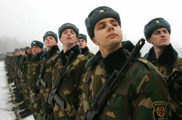 Белорусская военная доктрина: с кем готовится воевать Лукашенко? Белорусская военная доктрина: с кем готовится воевать Лукашенко?