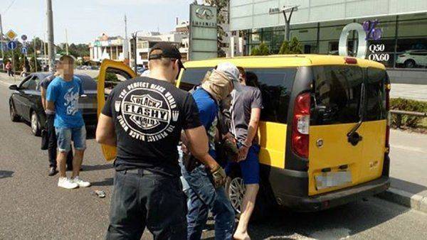 Доморощенные украинские герои-освободители – наркоманы и убийцы Доморощенные украинские герои-освободители – наркоманы и убийцы