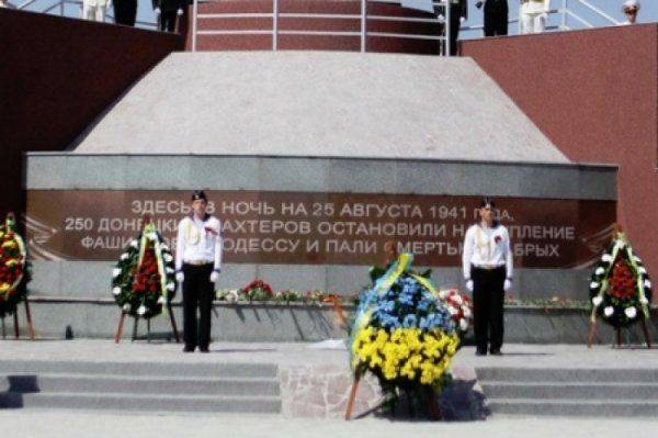 Между капельками дождя Между капельками дождя