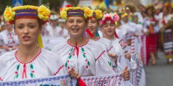 День «Независимости» на Украине приближается, вышиванковое безумие от «патриотов» День «Независимости» на Украине приближается, вышиванковое безумие от «патриотов»