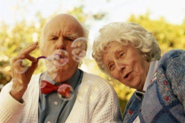 Дожить бы: у Гройсмана пообещали европенсии через 15 лет  Дожить бы: у Гройсмана пообещали европенсии через 15 лет