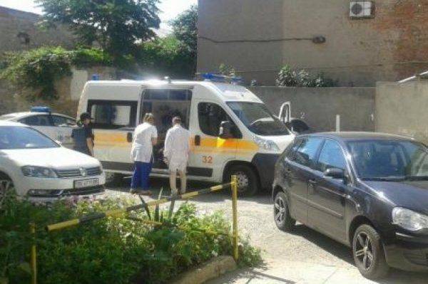 Пролил кровь за Путина: в Николаеве подрезали патриота, требовавшего снять футболку с изображением российского президента Пролил кровь за Путина: в Николаеве подрезали патриота, требовавшего снять футболку с изображением российского президента