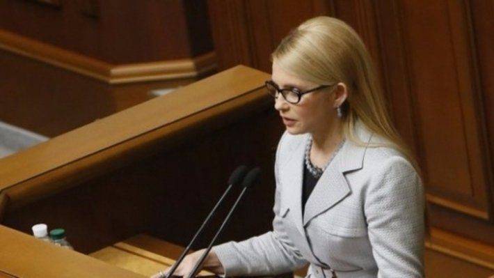 Тимошенко обвинила власти в травле бизнеса и поджоге телеканала «Интер» Тимошенко обвинила власти в травле бизнеса и поджоге телеканала «Интер»