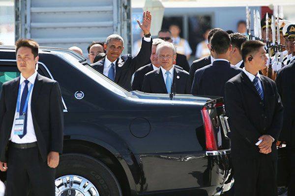 США снимают с пьедестала США снимают с пьедестала