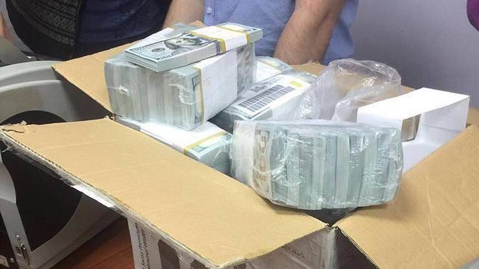 Полковник Захарченко жил на 9 млрд. рублей: Откуда и зачем эти деньги? Полковник Захарченко жил на 9 млрд. рублей: Откуда и зачем эти деньги?