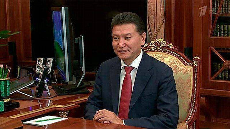 Экс-глава Калмыкии Кирсан Илюмжинов попросил Обаму предоставить ему гражданство США Экс-глава Калмыкии Кирсан Илюмжинов попросил Обаму предоставить ему гражданство США