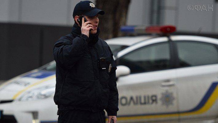 Мощный взрыв прогремел возле отделения банка в Херсоне Мощный взрыв прогремел возле отделения банка в Херсоне