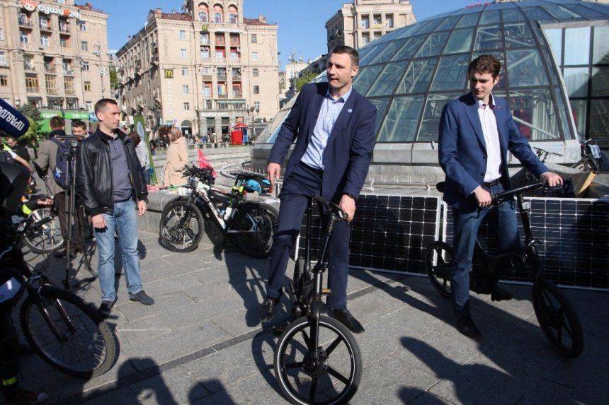 Потерянное поколение: молодые депутаты возвращают рэкет на улицы Киева Потерянное поколение: молодые депутаты возвращают рэкет на улицы Киева