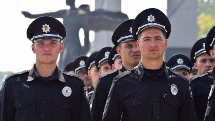 Раде предложили выдать украинским полицейским «мандат на убийство» Раде предложили выдать украинским полицейским «мандат на убийство»