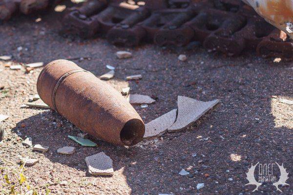 Подбитые украинские Т-64 в Коминтерново и по дороге к нему Подбитые украинские Т-64 в Коминтерново и по дороге к нему