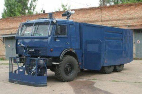 Нацгвардия готовит водометы для разгона «мирных митингов» осенью: украинцы заплатят 10 миллионов за собственные пытки Нацгвардия готовит водометы для разгона «мирных митингов» осенью: украинцы заплатят 10 миллионов за собственные пытки