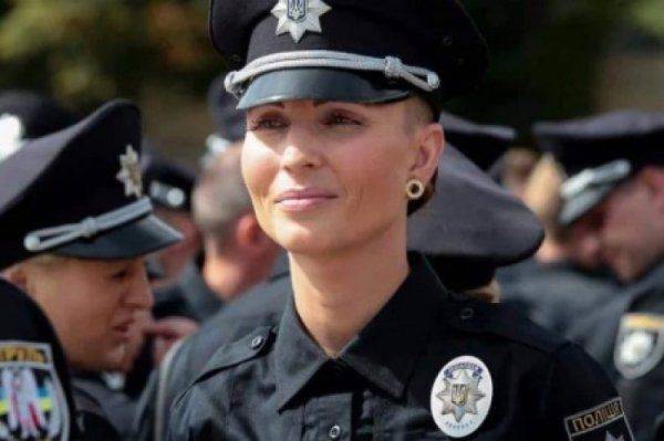 Ряды украинской полиции пополняют проститутки Ряды украинской полиции пополняют проститутки