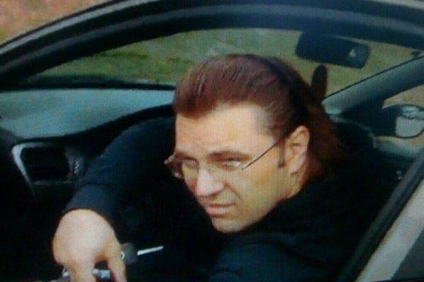 «А на левой груди профиль Сталина»: убийца патруля в Днепре держал на столе фото с Генпрокурором Луценко «А на левой груди профиль Сталина»: убийца патруля в Днепре держал на столе фото с Генпрокурором Луценко