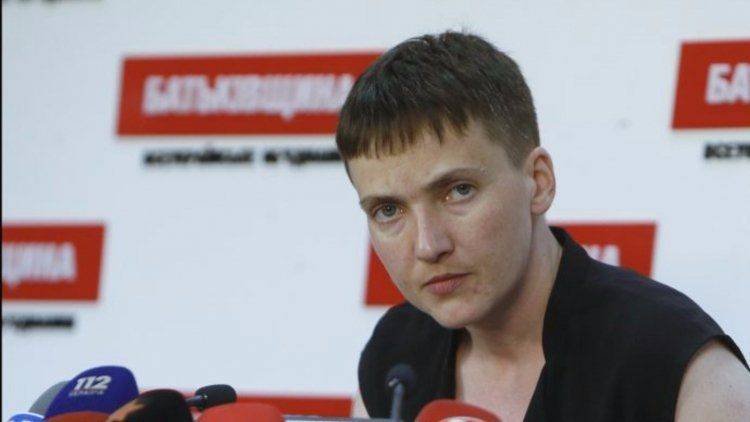 Савченко намерена наказать Порошенко за подаренную ВСУ бракованную технику Савченко намерена наказать Порошенко за подаренную ВСУ бракованную технику