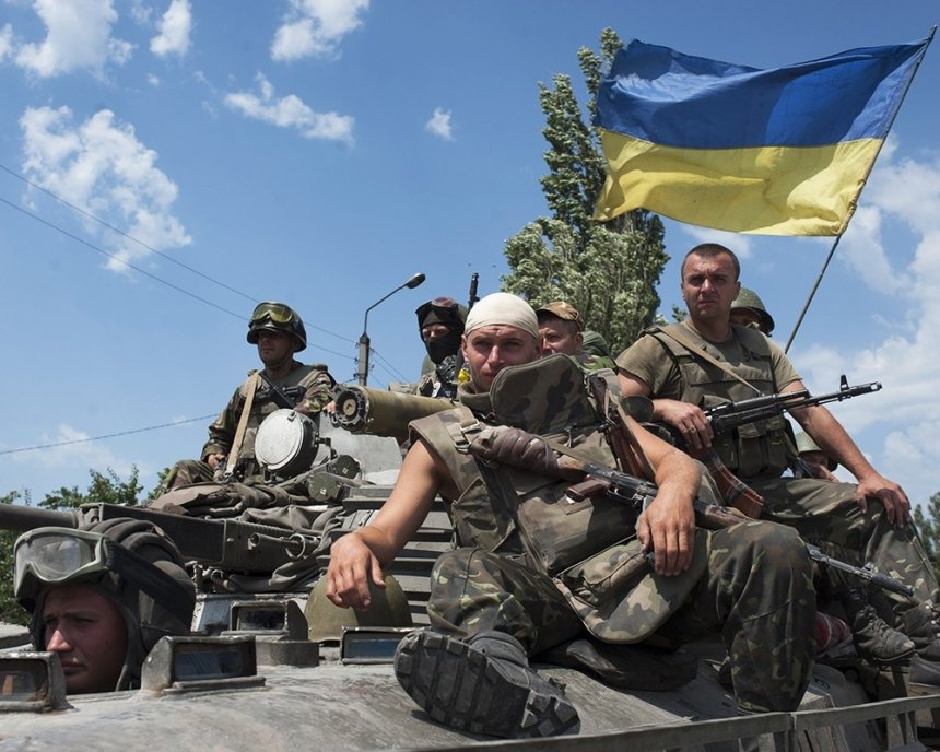 Украинские вояки засняли на видео позорное «крушение» собственной БМП Украинские вояки засняли на видео позорное «крушение» собственной БМП