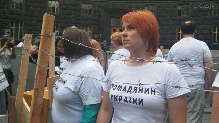 Переселенцы из Донбасса живут на Украине за чертой бедности Переселенцы из Донбасса живут на Украине за чертой бедности