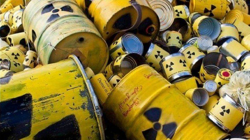 Слабоумие и отвага: Киев берет у США кредит на утилизацию ядерных отходов Слабоумие и отвага: Киев берет у США кредит на утилизацию ядерных отходов