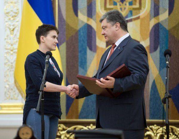 Савченко: Порошенко – слабый президент Савченко: Порошенко – слабый президент