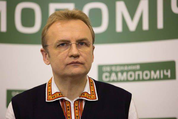 Грызня майданщиков: Тимошенковцы обвинили мэра Львова в воровстве и заигрывании с русскими Грызня майданщиков: Тимошенковцы обвинили мэра Львова в воровстве и заигрывании с русскими