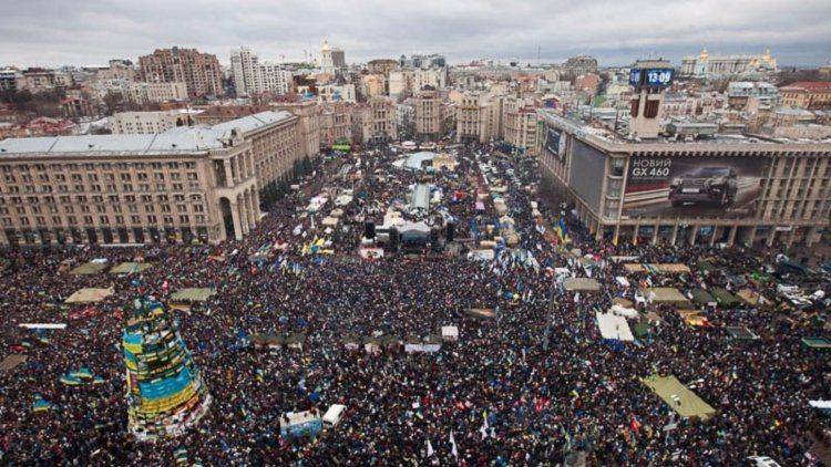 Юрий Кот о фильме «Украина в огне»: Маховик истории качнулся в обратную сторону Юрий Кот о фильме «Украина в огне»: Маховик истории качнулся в обратную сторону