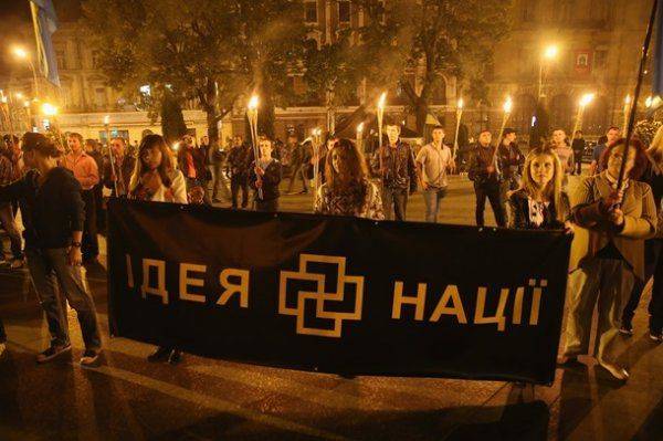 Смолоскипы и спалахуи: Они пели для немцев Смолоскипы и спалахуи: Они пели для немцев