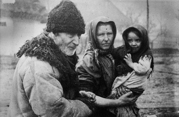 В память о Первой мировой войне склоните головы живые.. В память о Первой мировой войне склоните головы живые..