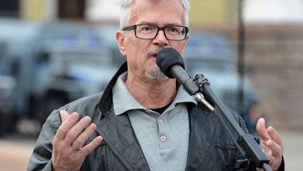 Лимонов объявил о планах воссоединить Харьков с Россией Лимонов объявил о планах воссоединить Харьков с Россией