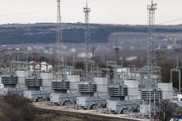 Спасибо вам, отморозки: К годовщине блэкаута в Крыму Спасибо вам, отморозки: К годовщине блэкаута в Крыму