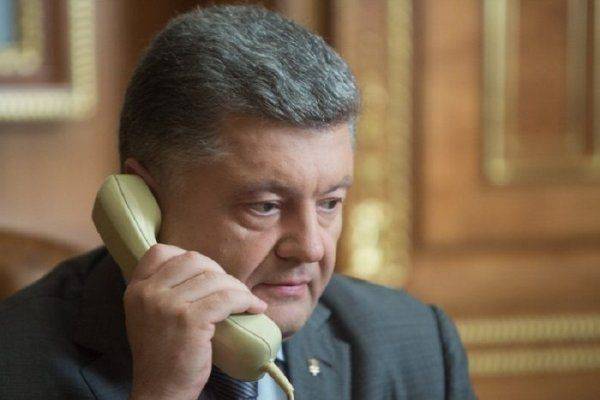 Агония «мальчиша-плохиша»: Порошенко запутался между РФ, США и Европой Агония «мальчиша-плохиша»: Порошенко запутался между РФ, США и Европой