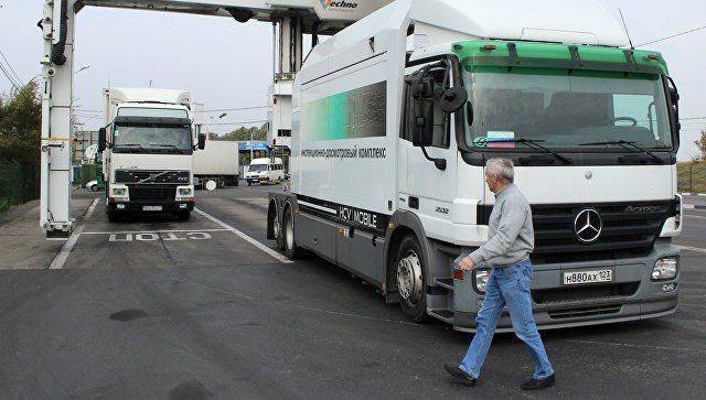 Крым вернул на Украину более тысячи тонн продуктов Крым вернул на Украину более тысячи тонн продуктов