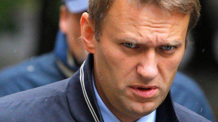 Навальный штурмует политический олимп Навальный штурмует политический олимп