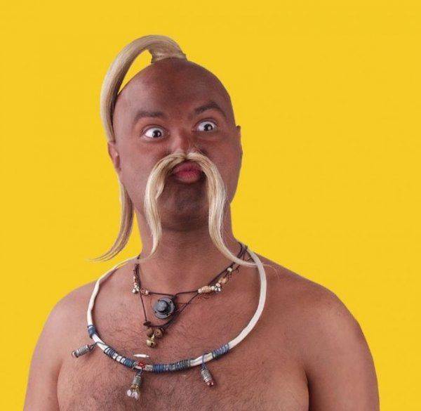 Атака кружевными трусиками Атака кружевными трусиками