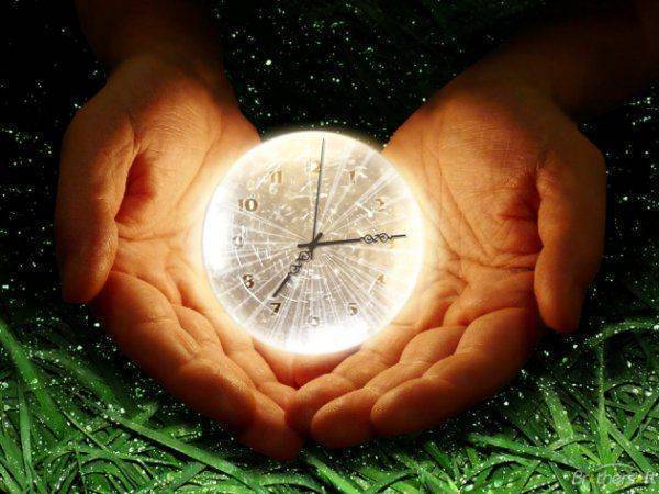 Три экстрасенса рассказали, что станет с Украиной в 2017 году.. Три экстрасенса рассказали, что станет с Украиной в 2017 году..