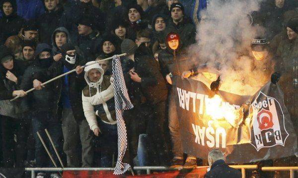 Репетиция Евровидения: Погром в центре Киева, 10 человек с ножевыми ранениями  Репетиция Евровидения: Погром в центре Киева, 10 человек с ножевыми ранениями