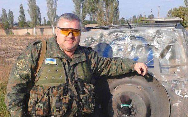 УкроИГИЛ: «Герой АТО» хвастается отрубленной рукой ополченца УкроИГИЛ: «Герой АТО» хвастается отрубленной рукой ополченца