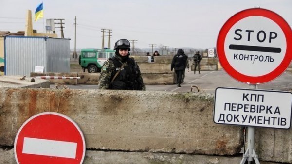 Боевики расстреляли мирных жителей на КПП «Майорск» Боевики расстреляли мирных жителей на КПП «Майорск»