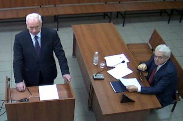 Николай Азаров: «Я настаивал на ультиматуме в отношении оппозиции, но президент Янукович никаких мер не предпринимал» Николай Азаров: «Я настаивал на ультиматуме в отношении оппозиции, но президент Янукович никаких мер не предпринимал»