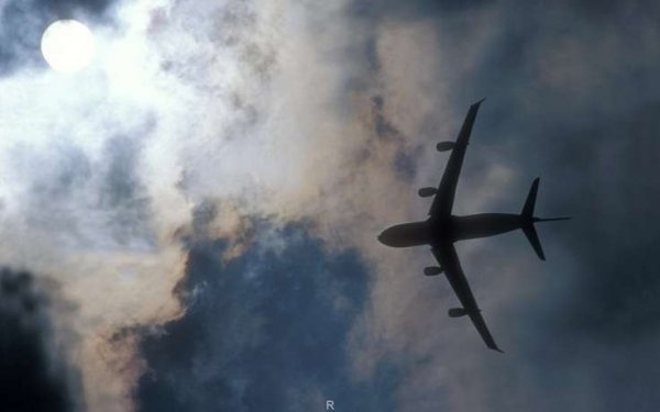 Какую помощь оказывают семьям погибших в катастрофе самолета Ту-154 ? Какую помощь оказывают семьям погибших в катастрофе самолета Ту-154 ?