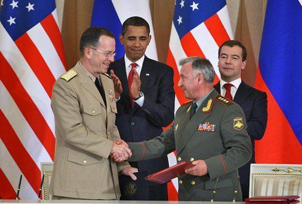 Горшки на коммунальной кухне Горшки на коммунальной кухне