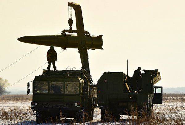 Горшки на коммунальной кухне Горшки на коммунальной кухне