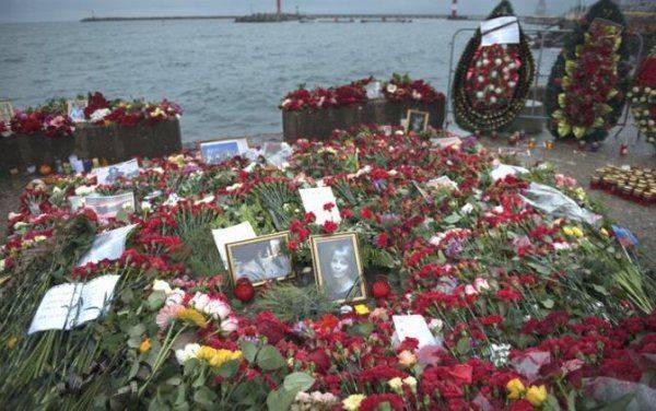 Крушение Ту-154: водолазам трудно говорить Крушение Ту-154: водолазам трудно говорить