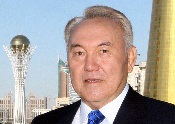 Назарбаев предложил усилить полномочия парламента Казахстана Назарбаев предложил усилить полномочия парламента Казахстана
