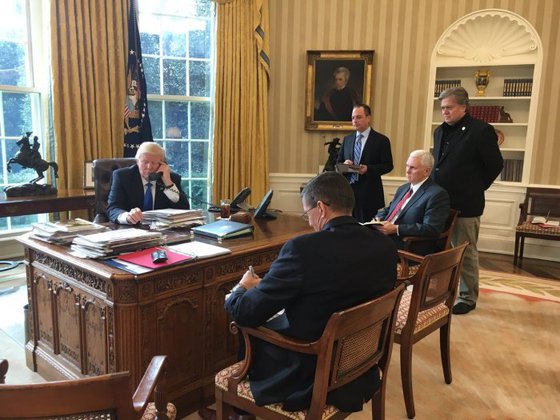 Опубликованы реальные подробности разговора Путина и Трампа Опубликованы реальные подробности разговора Путина и Трампа