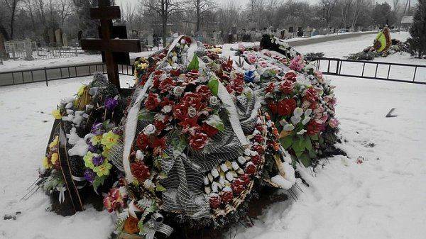 Опубликованы фотографии могилы Моторолы Опубликованы фотографии могилы Моторолы